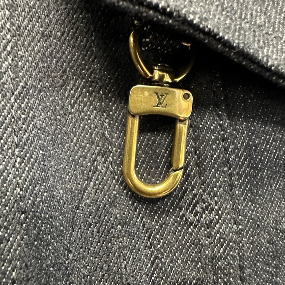 Louis Vuitton Men’s Monogram DNA Denim Jacket - Picture 7 of 7